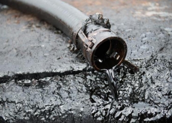 В Украине падает добыча нефти и газа в Украине падает на фоне роста долгов перед бюджетом – эксперты