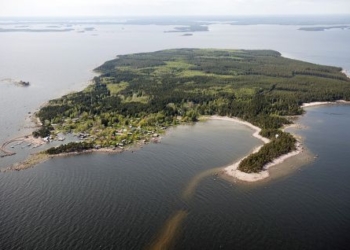 У берегов Финляндии “откроют” остров только для женщин: “чтобы не отвлекались от отдыха на мужчин”