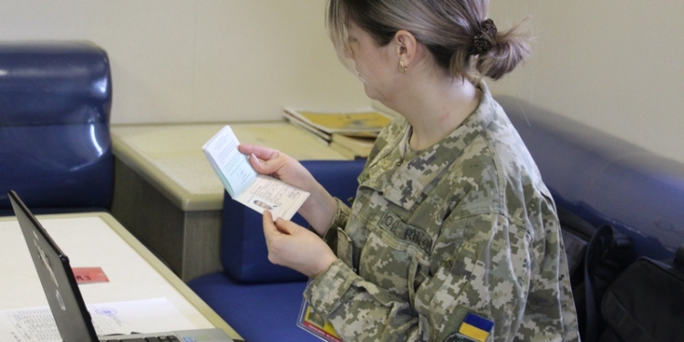 В Николаеве пограничники не впустили в страну сирийца, незаконно заходившего в крымский порт