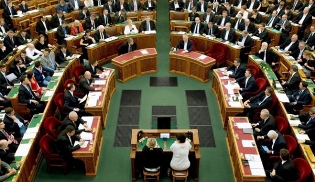 Венгрия официально встала на сторону Польши в конфликте с Евросоюзом