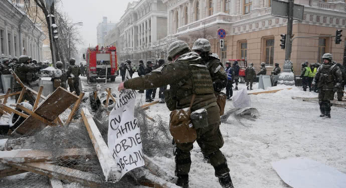 Палаточный лагерь под ВР демонтирован, все его участники задержаны – СМИ