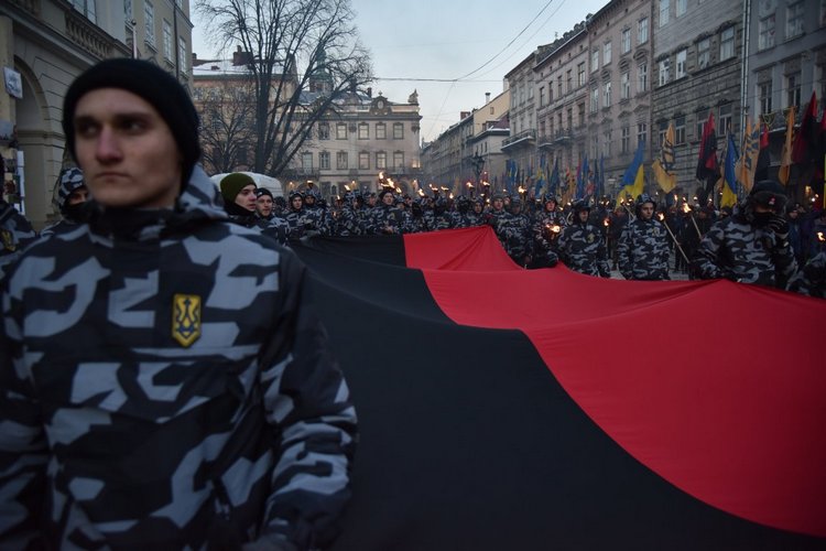 Во Львове провели факельное шествие под антипольскими лозунгами 1