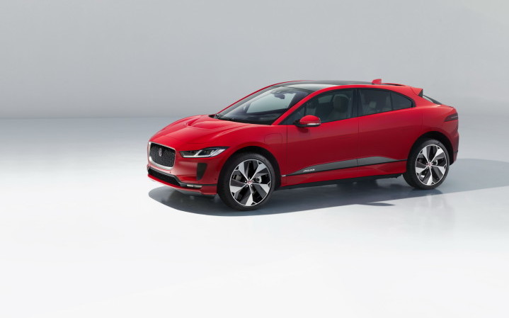 Jaguar показал свой первый электромобиль 1