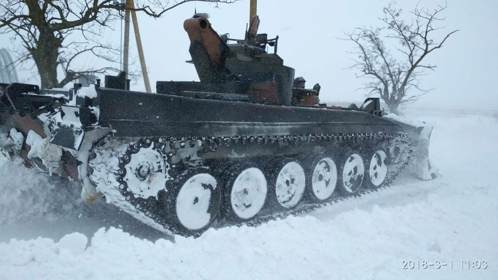 На Николаевщине по-прежнему обесточены 40 населенных пунктов, а из снежных заносов достали 80 авто, в том числе 8 машин скорой помощи 1