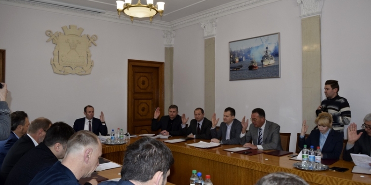 Металлические гаражи в Центральном районе Николаева еще постоят – из-за недоработанности проекта решения исполком снял вопросы с рассмотрения