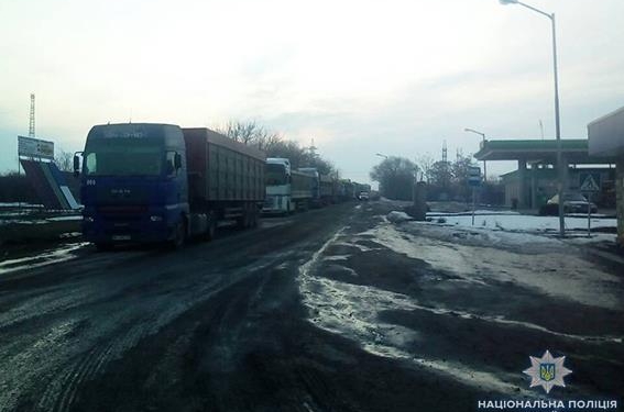 На Николаевщине разблокировали две дороги – протестующее готовы ждать до четверга