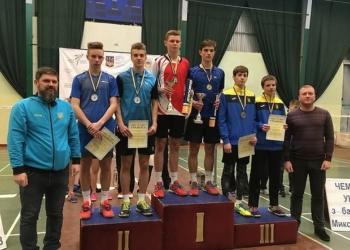 На юношеском чемпионате Украины по бадминтону лучшими были харьковчане. Но николаевцы тоже в грязь лицом не ударили