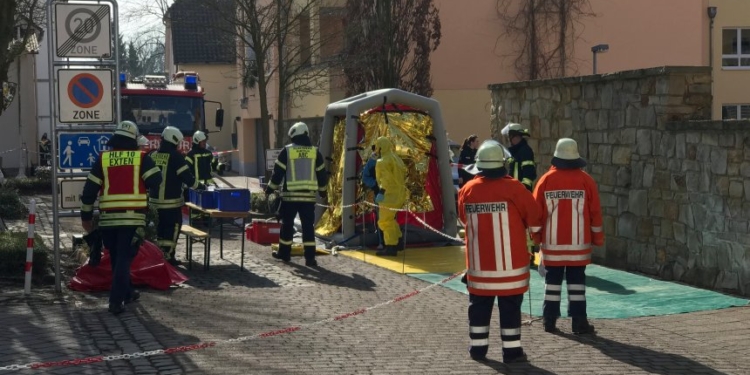 Конверт с неизвестным зеленым порошком уложил на больничные койки пятерых работников суда в Германии