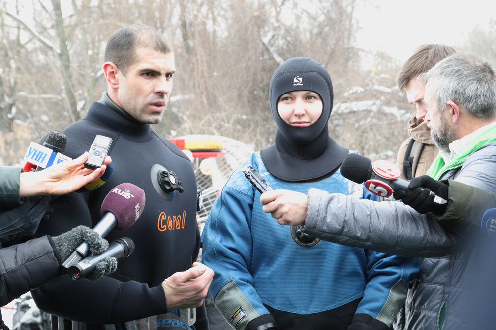 Ну, с Международным днем женщин: в ГСЧС появилась первая женщина-водолаз 4