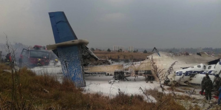 В Непале разбился пассажирский самолет