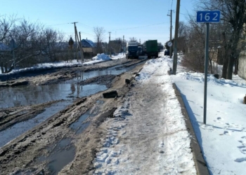 Жители Воссиятского на Николаевщине требуют ремонта трассы Николаев-Кропивницкий – 26 марта они перекроют дорогу