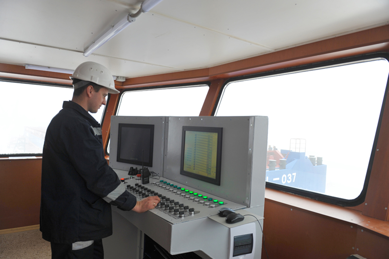 На судостроительном заводе «НИБУЛОН» впервые спущено на воду судно длиной 101 метр 49