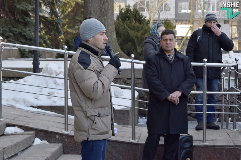 В Николаевскую ОГА теперь ведут самолетики. И убрать их будет трудно 10