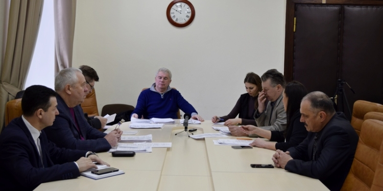 Если управление транспорта Николаевского горсовета не договорится с «Евротранстехсервисом», жители Матвеевки смогут доехать в родные пенаты только за 6 грн.