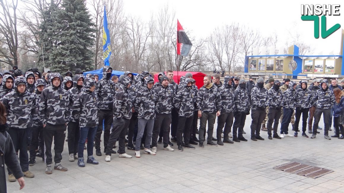 На сегодня все. Следующая акция против губернатора Савченко пройдет в Киеве 3