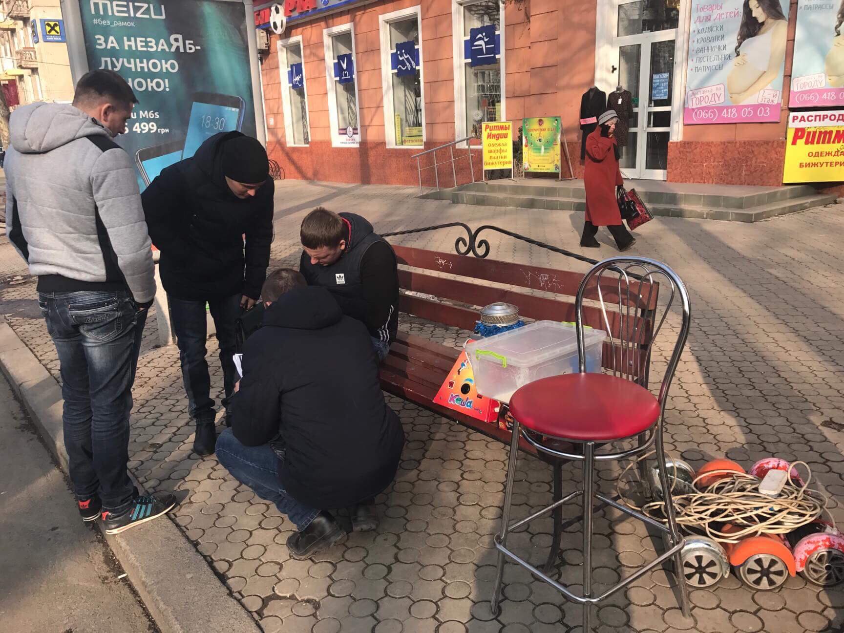 С главной пешеходной улицы Николаева изъяли очередные предметы «развлекухи». Незаконные