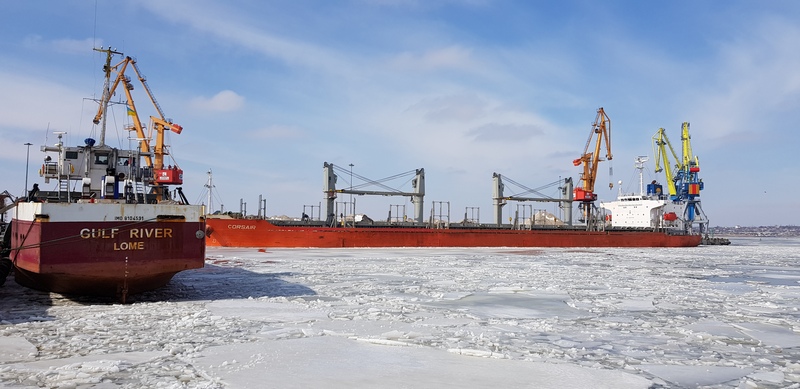 За ледовую кампанию николаевский порт «Ника-Тера» обработал 7 судов на 7 причалах 3