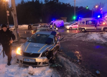 Сегодня ночью пострадали 5 полицейских – в Киеве и Ровно преступники пошли на таран полицейских авто