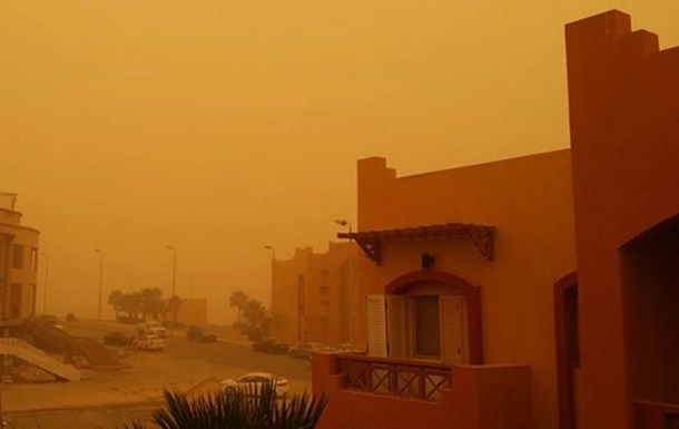 В Египте закрыты порты и аэропорты - из-за песчаной бури 1