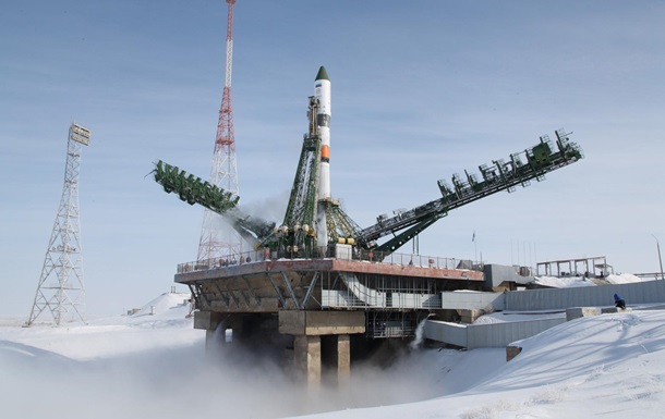 Россия запустила на орбиту военный спутник 1