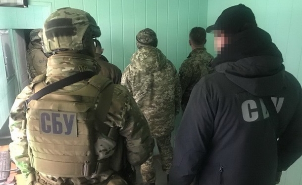 СБУ задержала за взяточничество чиновников таможни и Госпогранслужбы
