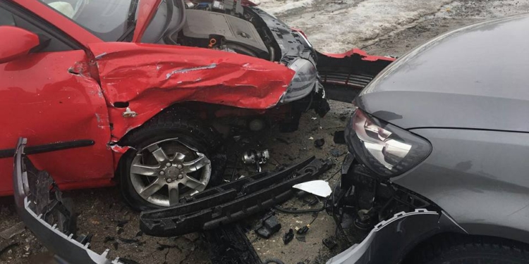 ДТП под Новой Одессой – в больницу 2 взрослых и 2 детей