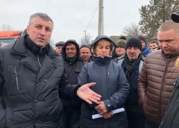 Дорогу от Еланца на Воссиятское и на Новую Одессу начнут ремонтировать завтра. Чтобы успеть до Пасхи