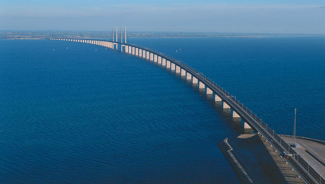 Как это делается в Европе. Уникальный мост, переходящий в тоннель, связывает Данию и Швецию