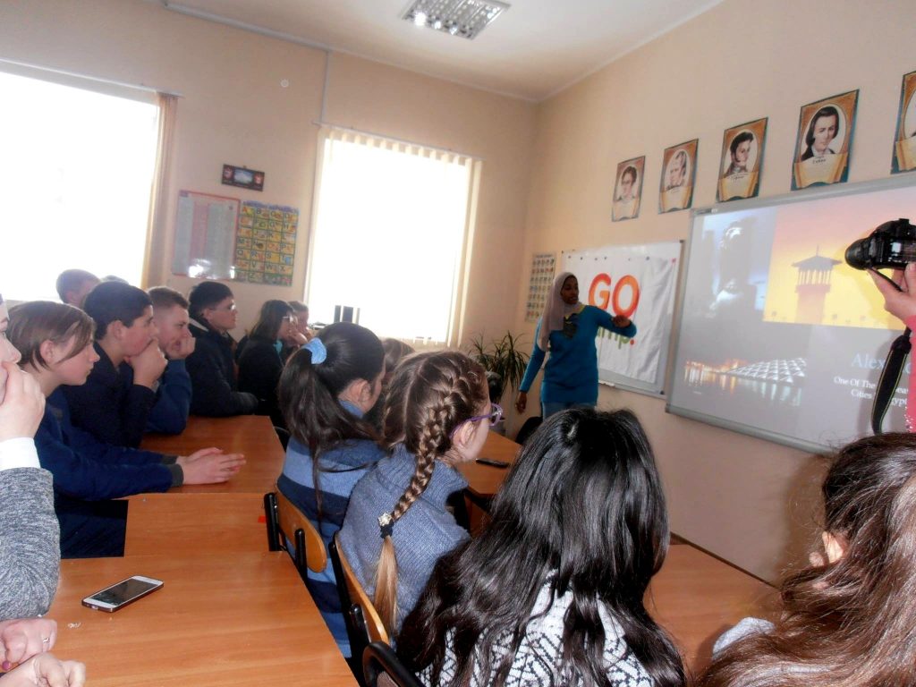 В Еланецкой гимназии на Николаевщине работает… египтянка 7