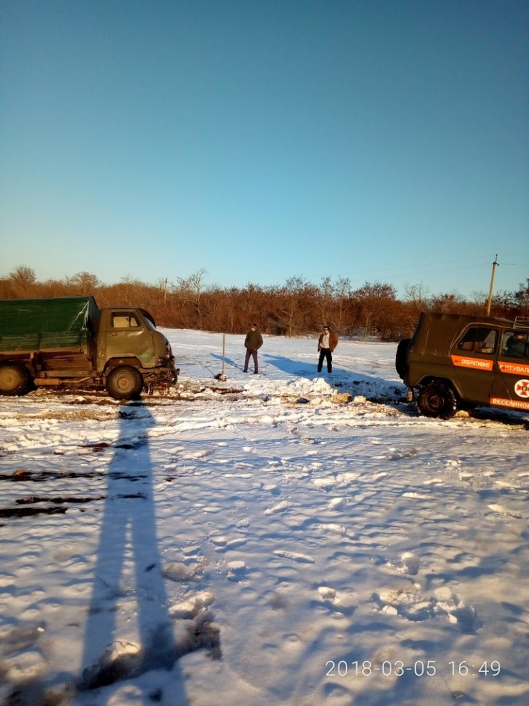 И школьный автобус с детьми, и УАЗик – кого вчера из снежных сугробов пришлось доставать спасателям Николаевщины 7