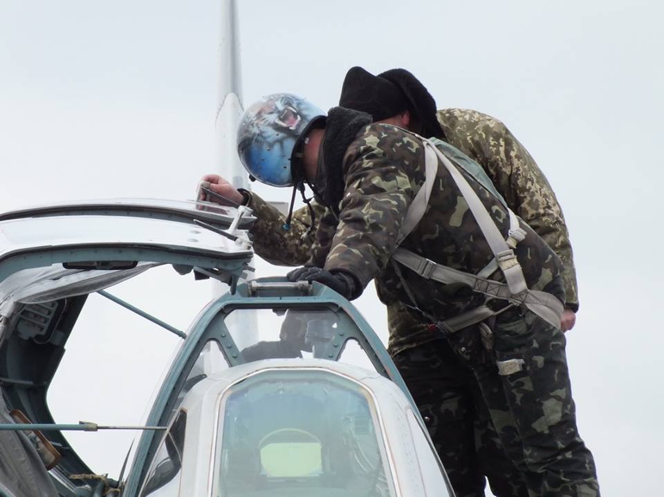 На Николаевщине военные летчики-штурмовики совершенствовали свое мастерство 10