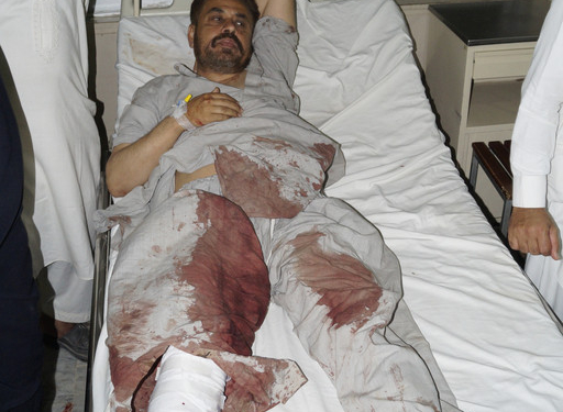 24 человека пострадали от взрыва на празднике весны в Пакистане