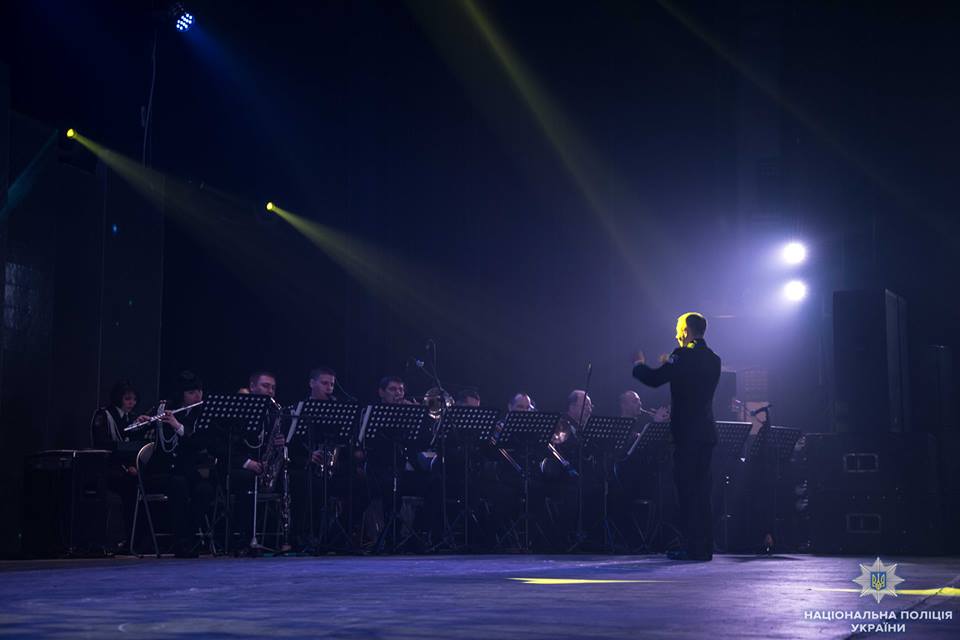 Николаевский полицейский ансамбль «Южный патруль» отметил 10-летний юбилей двухчасовым концертом 15