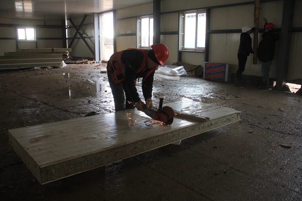 Строительство военного городка на полигоне «Широкий Лан» на Николаевщине: казармы готовы на 60%, строители жалуются на выходки погоды 13