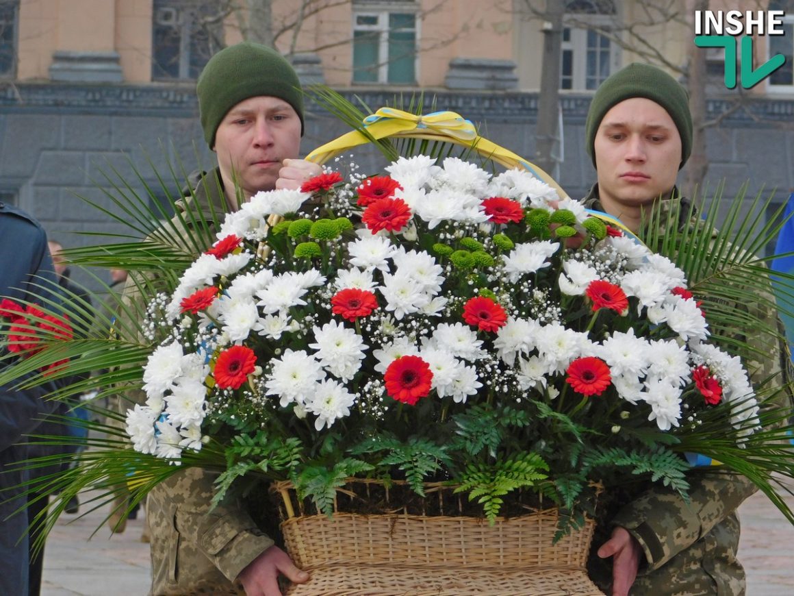 День освобождения Николаева от немецко-фашистских захватчиков отметили возложением цветов к Вечному огню 21