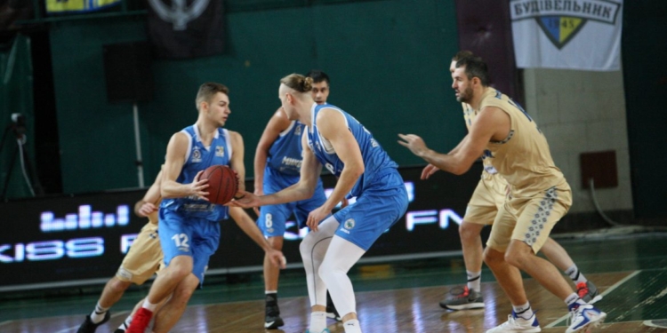 МБК «Николаев» в первой игре плей-офф Суперлиги обыграл киевский «Будивельник»