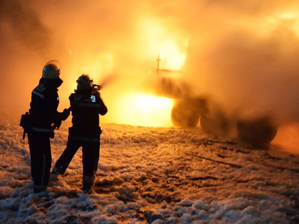 В Николаеве сгорел грузовик Volvo с прицепом 7