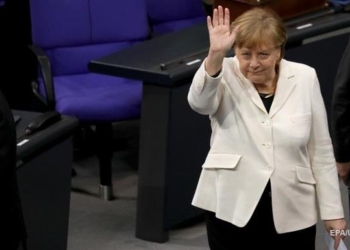 Меркель в четвертый раз стала канцлером Германии
