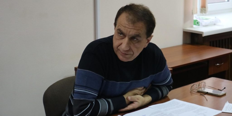 Начальнику управления Николаевского горсовета, подделовавшему паспорта, суд назначил арест