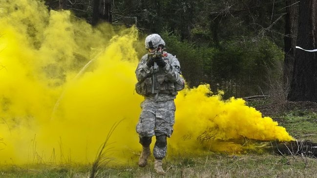 Деньги на ветер. В прямом смысле. Минобороны потратило 72 млн.грн. на неправильный дым