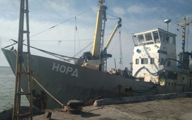 В Азовском море задержали судно рыбаков под флагом РФ 1