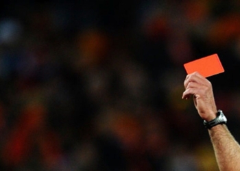 В Англии футболиста удалили с поля из-за его фамилии