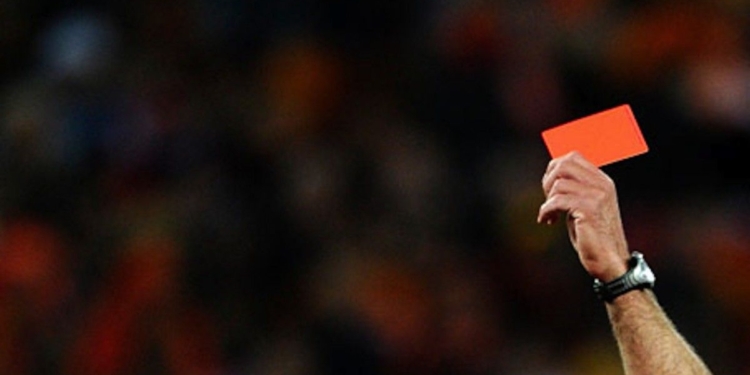 В Англии футболиста удалили с поля из-за его фамилии