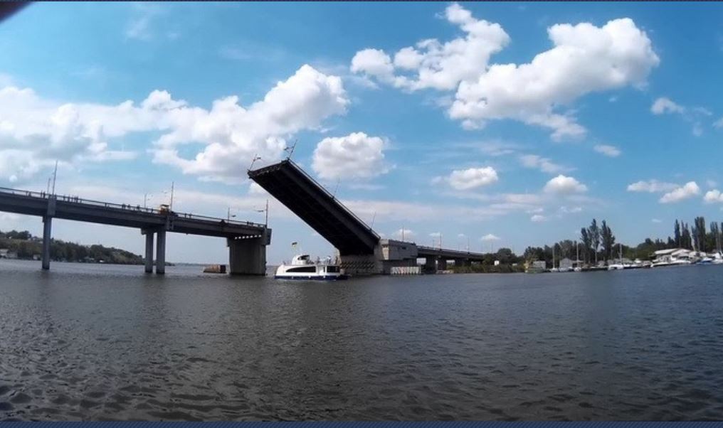 Разводка мостов в Николаеве снова перенесена - на завтра 1