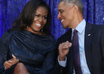 Они поменялись местами. Теперь Обама готов стать ведущим шоу