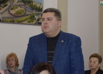 Покрытие MULTIMAC сошло с ортотропной плиты Ингульского моста в Николаеве вместе со снегом