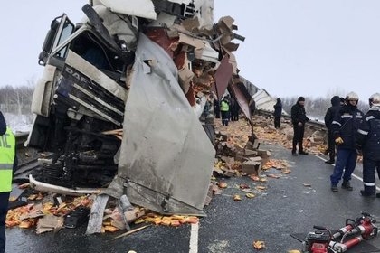 Россияне растащили лапшу с места смертельного ДТП