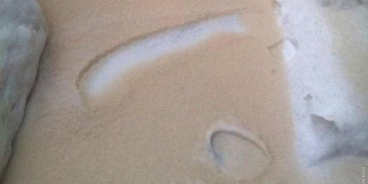 В Одессе выпал желтый снег. Жителям советуют не беспокоиться