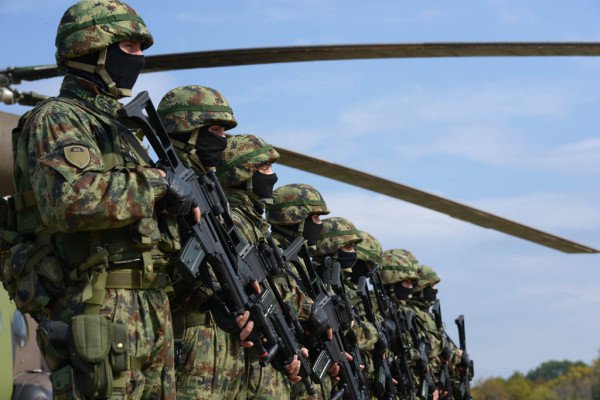 На Балканах неспокойно: Сербия начинает масштабные военные учения на границе с Косово 1