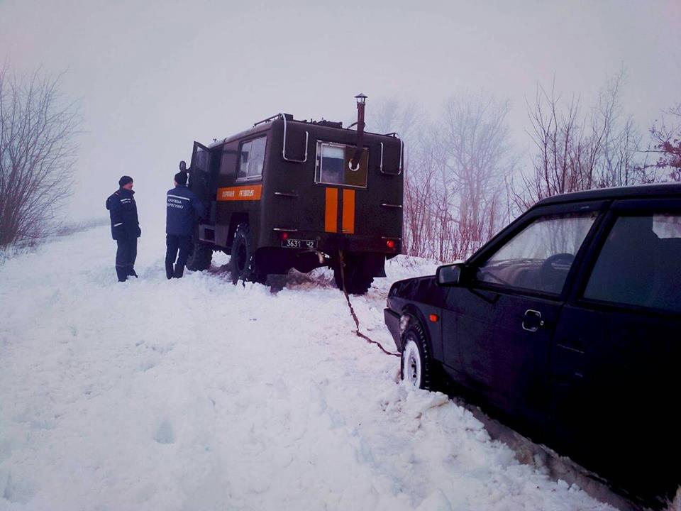 Циклон в Николаевской области: обесточено 14 населенных пункта, 40 автомобилей вытаскивали из сугробов 5